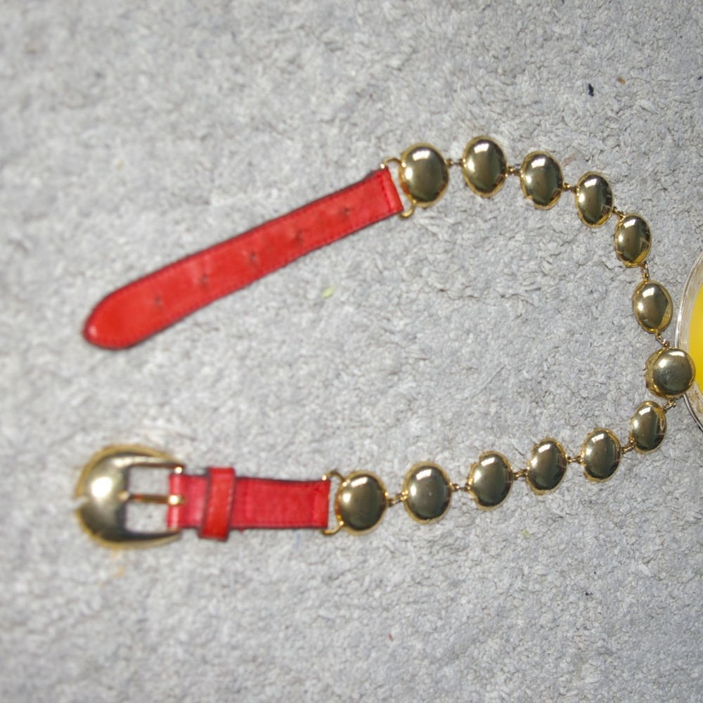 VINTAGE LEATHER  BELT GOLD COLOR  CONCHOS